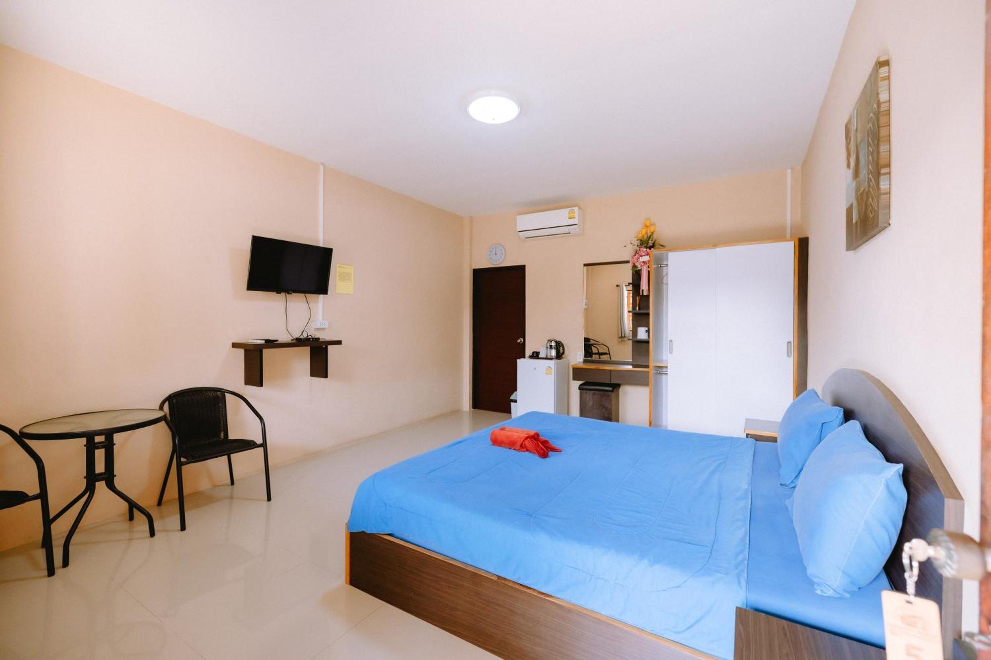 נאקון נאיוק Peeranon Resort מראה חיצוני תמונה
